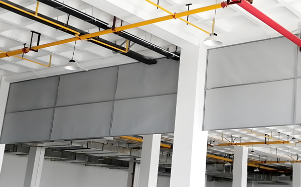 商场防烟分区常闭节点：韩城挡烟垂壁高度与控制器接线图解