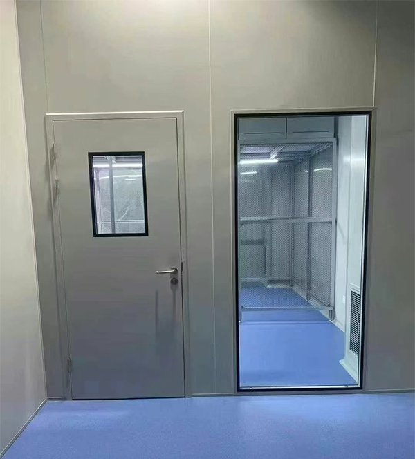 学校教学楼完成韩城防火门标准化安装