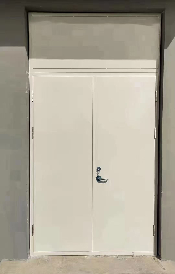 展览馆项目完成大跨度韩城防火门安装